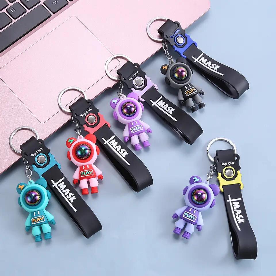 1 Pcs High Quality 3D Astronaut Keychain With Strap(Random Colour)